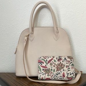👜 Blush Rabia Bag and Floral Wristlet Trades of Hope